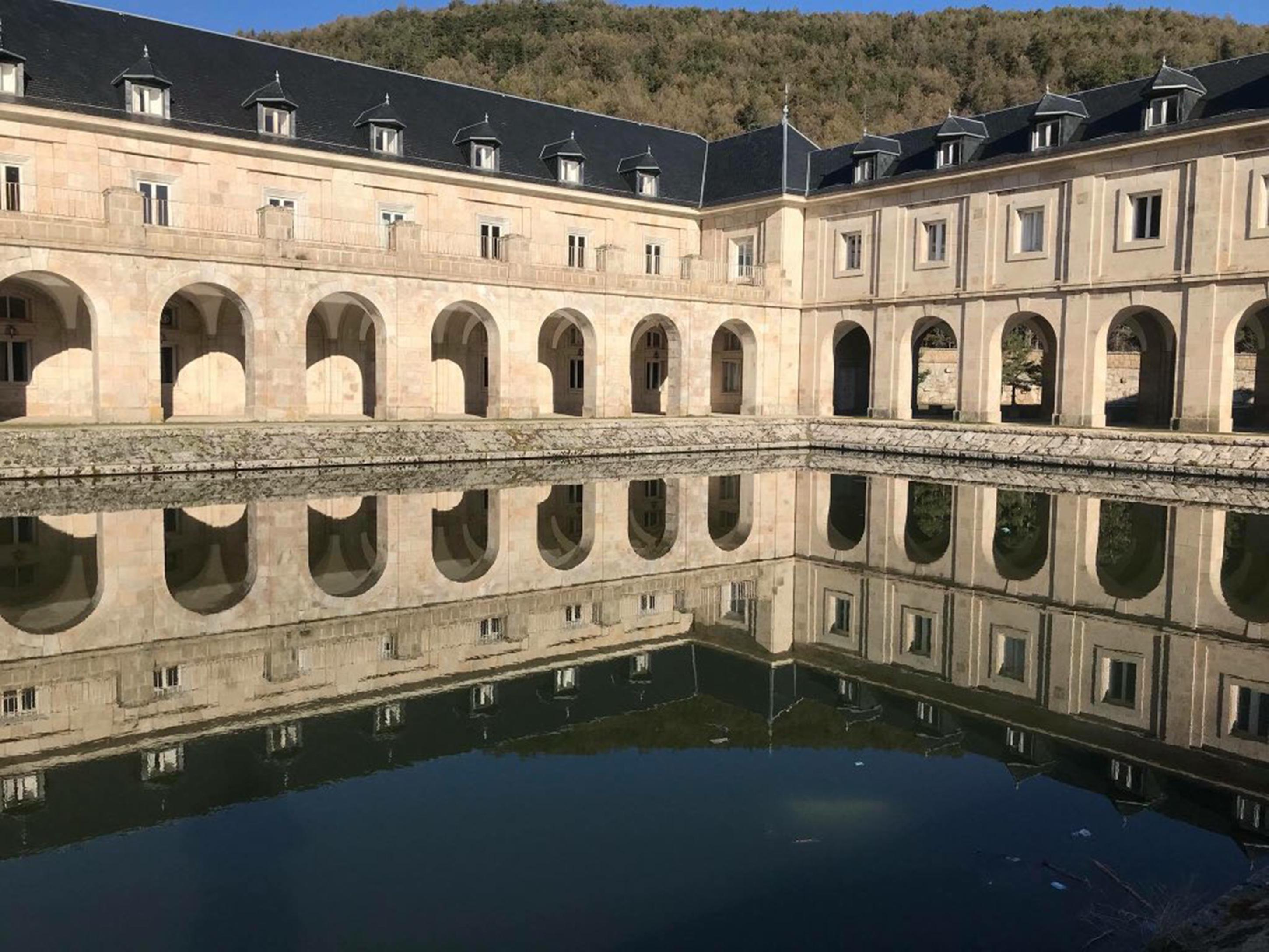Hospederia Santa Cruz Otel San Lorenzo de El Escorial Dış mekan fotoğraf