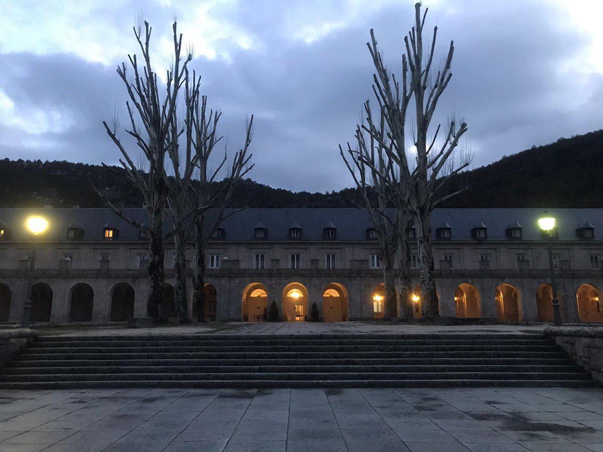 Hospederia Santa Cruz Otel San Lorenzo de El Escorial Dış mekan fotoğraf
