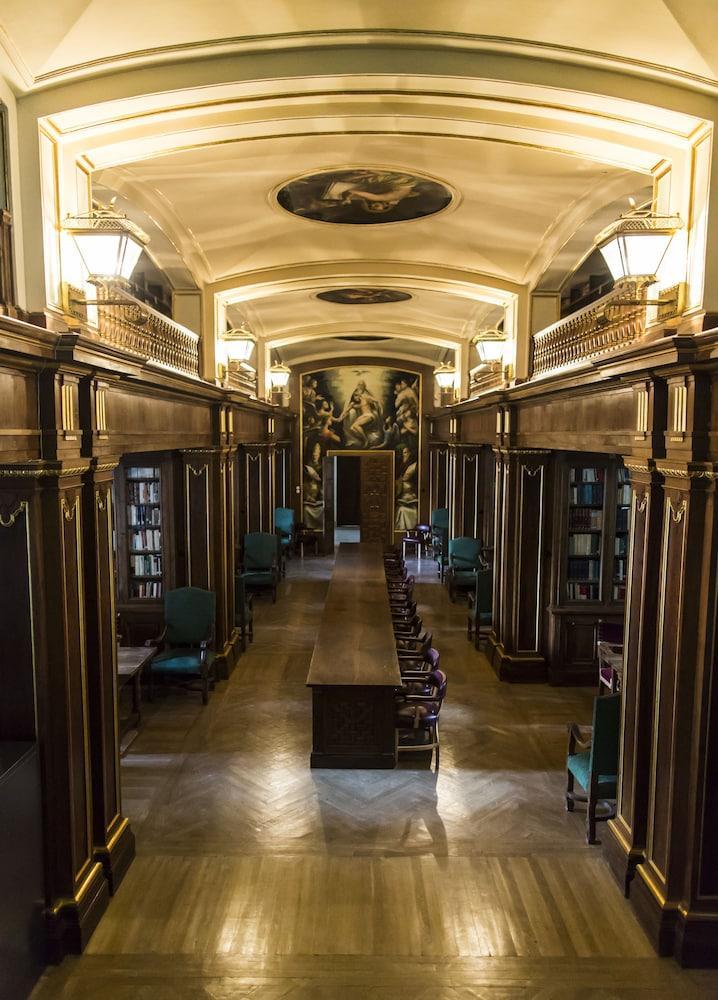 Hospederia Santa Cruz Otel San Lorenzo de El Escorial Dış mekan fotoğraf